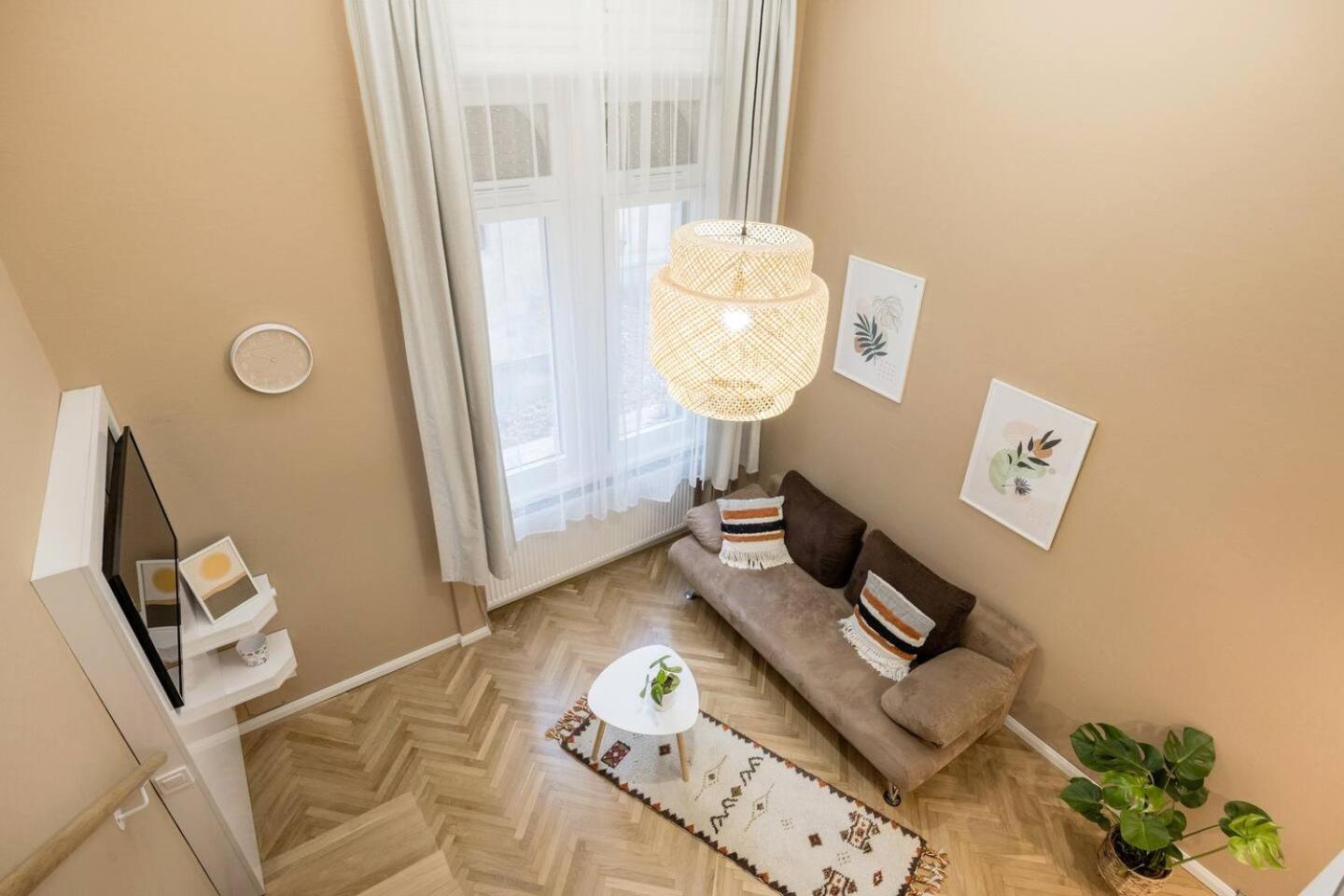 L1 Budapesta